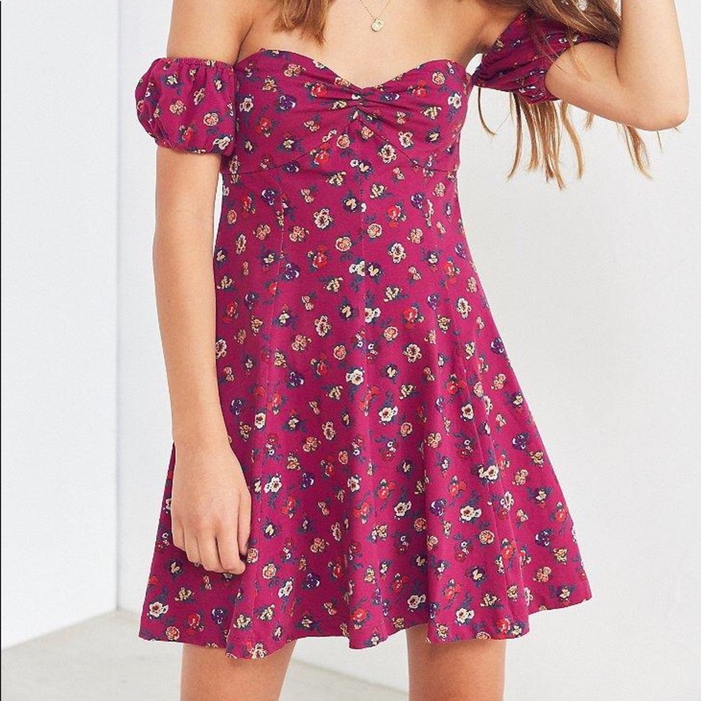 ✨Kimchi Blue Melissa Empire Dress